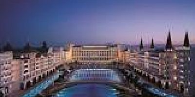 TITANIC MARDAN ÇITAYI YÜKSEK TUTUYOR