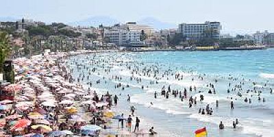 TURİZM GELİRLERİ DE TURİST  SAYILARI DA PATLAMA YAPMASA DA ÇOK İYİ SAYILABİLECEK DÜZEYDE!!!