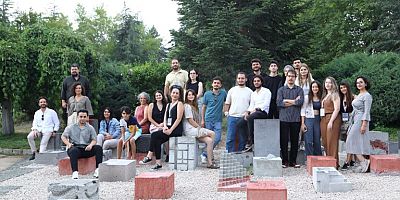 TÜRKÇİMENTO CEO’SU BOZAY: “TOPLUMA KATKI SAĞLAMAYA, FARK YARATAN GENÇLERİ DESTEKLEMEYİ SÜRDÜRECEĞİZ”