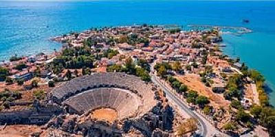 VURGUNCU OTELLER DEĞİL, İLÇELER YARIŞIYOR! ANTALYA'DA TURİZM DENGESİ DEĞİŞTİ