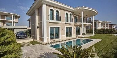 YENİ BİR DÖNEMİN DAHA KAPISI ARALANIYOR