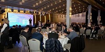 YENİ VİZYON YENİ TAHHÜTLER