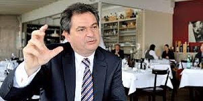 YENİDEN BAŞKAN OLDU