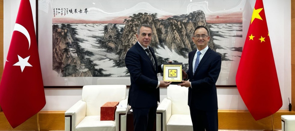 TÜRKİYE-ÇİN ARASINDA TİCARİ İŞ BİRLİĞİ FIRSATLARI ELE ALINDI