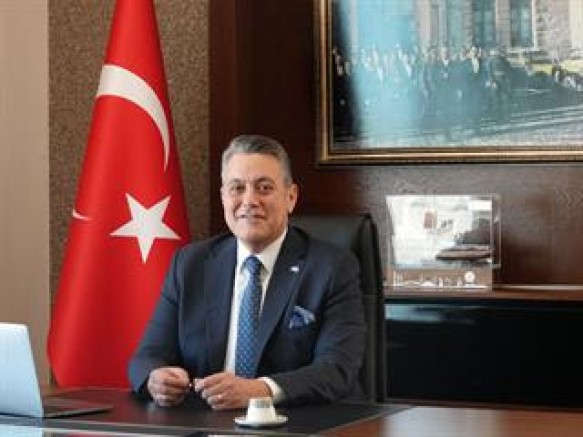 TÜRKİYE YAVAŞLADI, AKAMİB HIZ KESMEDİ