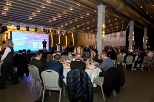 YENİ VİZYON YENİ TAHHÜTLER