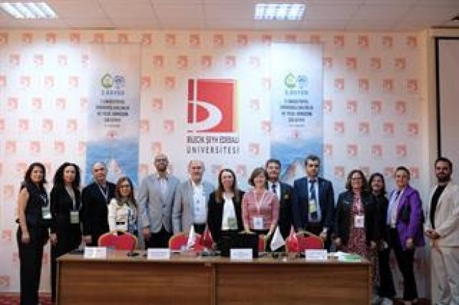 YETERİ KADAR UZMAN İSİM BULUNAMAYINCA O KRİTİK EŞİK DÖNÜLEMİYOR