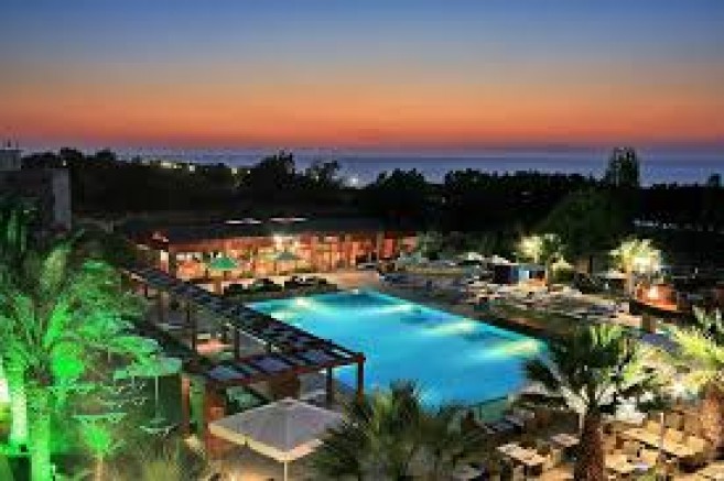 YUNAN TURİZMİ 50 MİLYONA DAYANDI